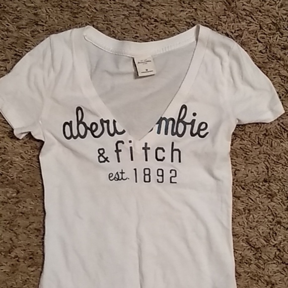 A&F v-neck - Picture 2 of 3